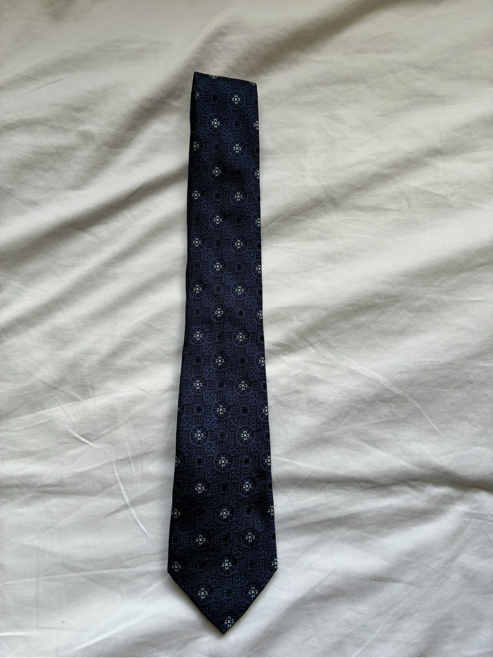 Saks Fifth Avenue Navy Blue Floral Geometric Men's Tie